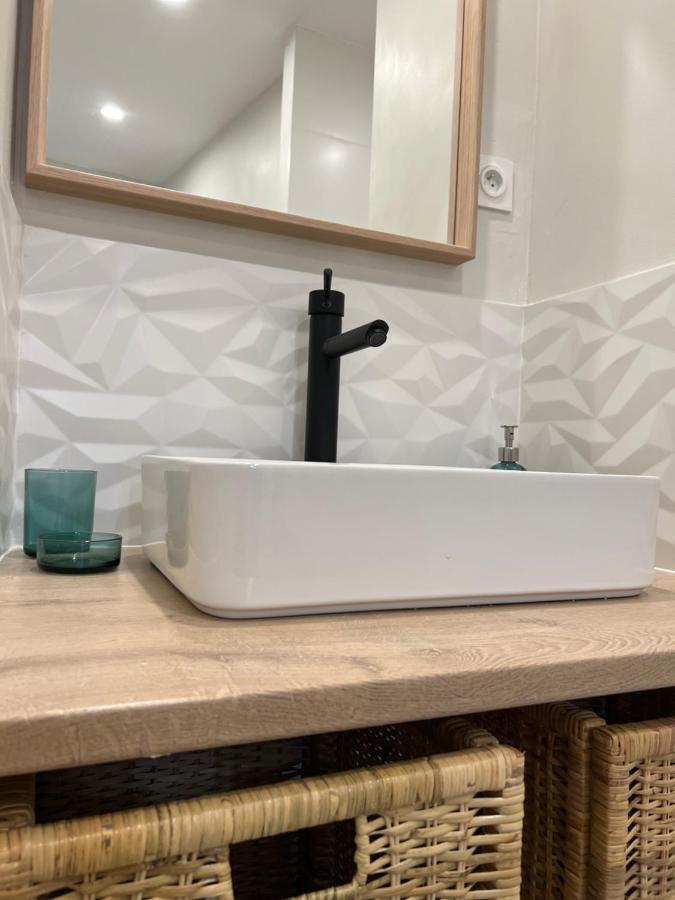 L'Escapade Nimoise Apartment Ним Екстериор снимка